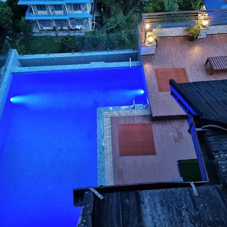 Hotel Mala ポカラ エクステリア 写真