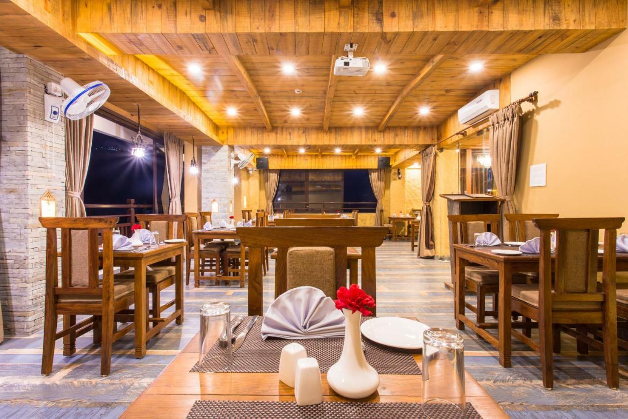 Hotel Mala ポカラ エクステリア 写真